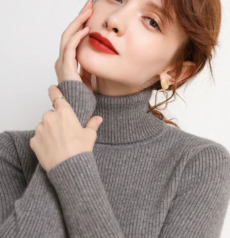 Women's Thick Turtleneck Base Layer for Fall and Winter